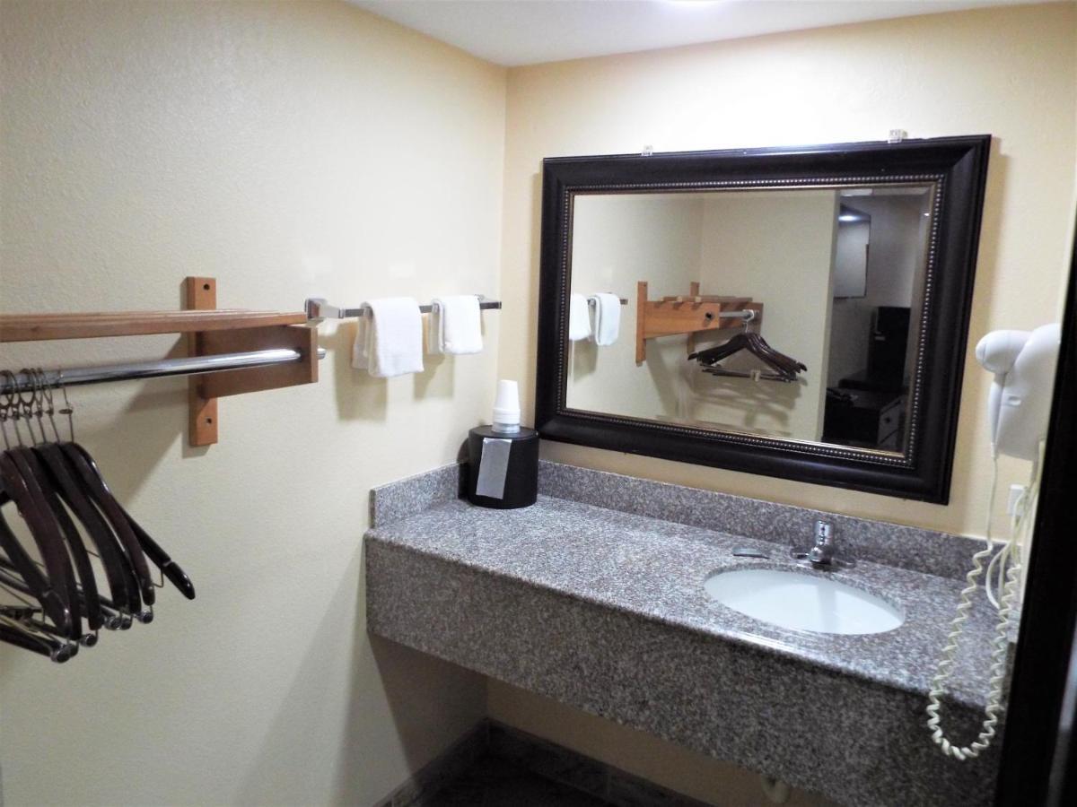 Texas Inn Harlingen Dış mekan fotoğraf