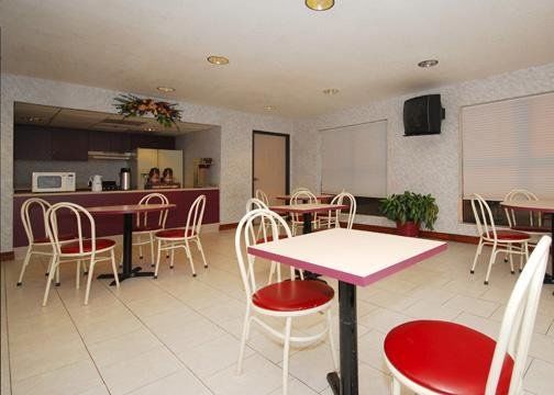 Texas Inn Harlingen Restoran fotoğraf